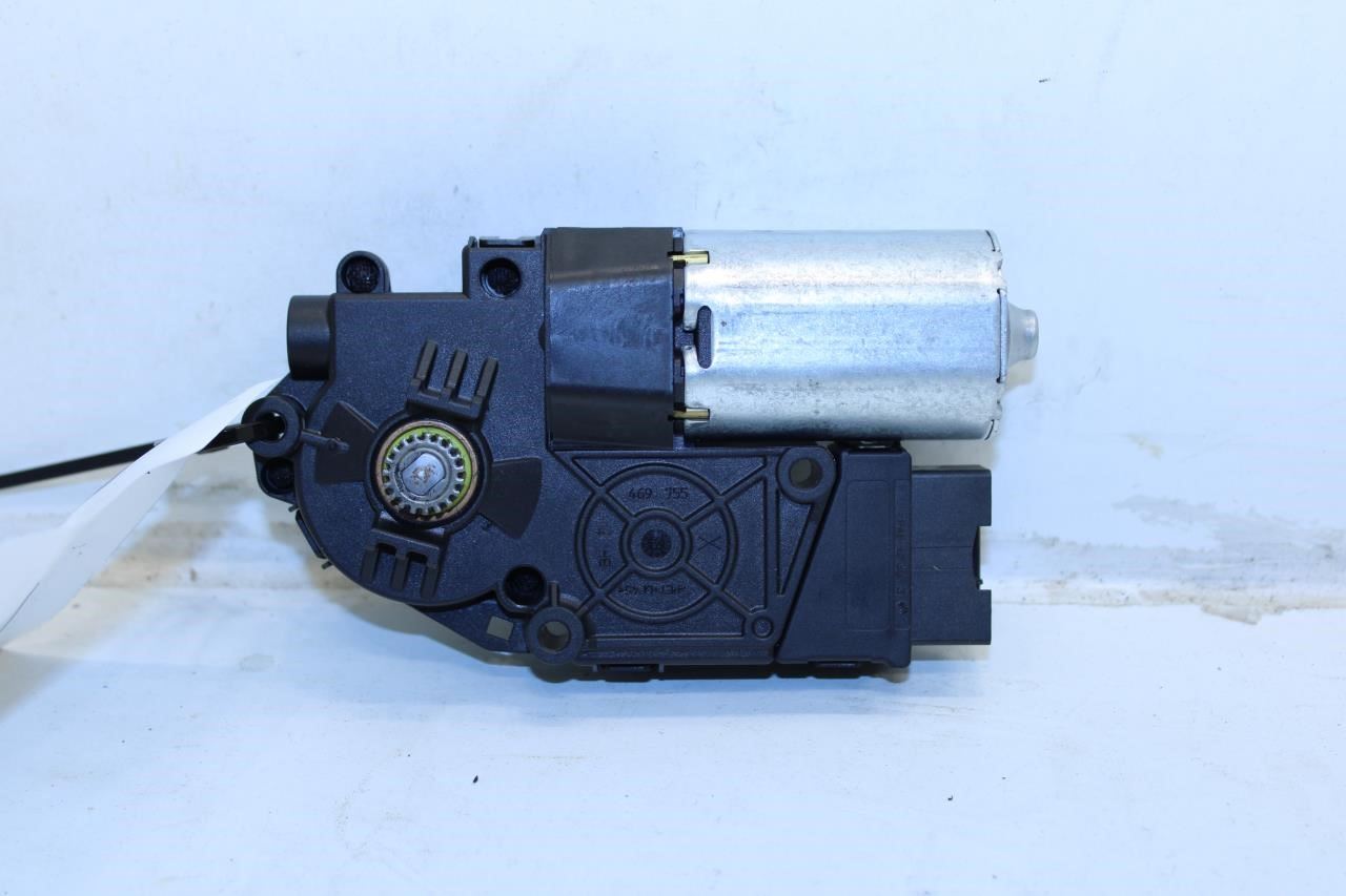 2017-2020 Jaguar XE R-Dynamic S Roof Sunroof Motor 10006326M OEM - Alshned Auto Parts
