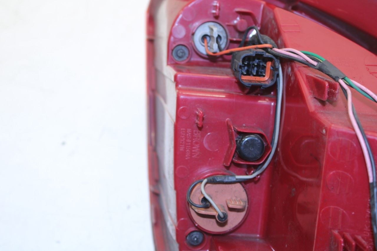 2011-17 Hyundai Veloster Base Rear Left Driver Side Tail Light Lamp 92401-2V000 - Alshned Auto Parts
