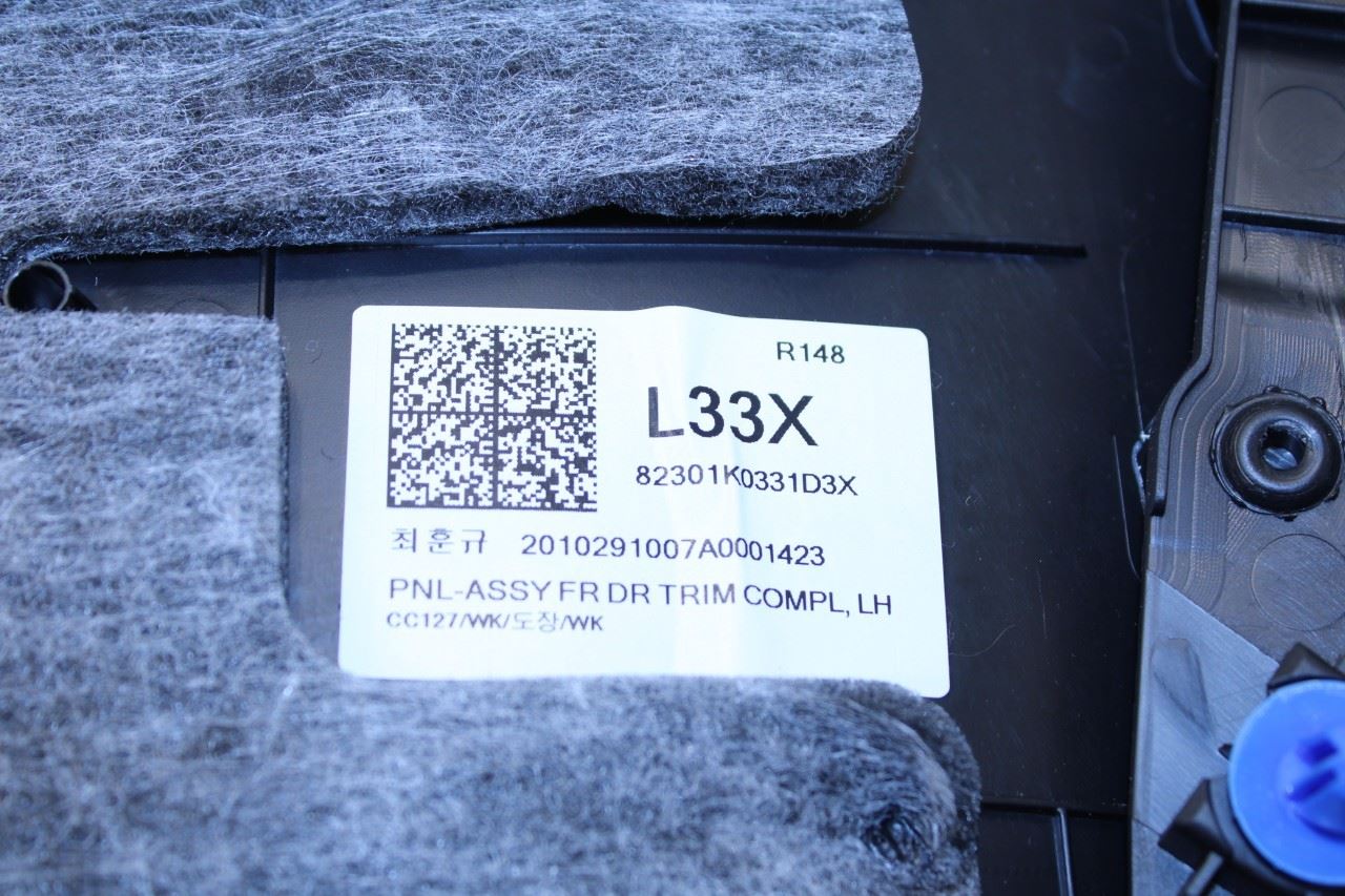 2020-2022 Kia Soul Front Left Driver Side Door Trim Panel 82305-K0330D31 OEM - Alshned Auto Parts