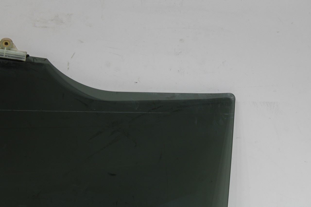 2016-2020 Kia Sorento LX Rear Left Driver Side Door Window Glass 83411-C5010 OEM - Alshned Auto Parts