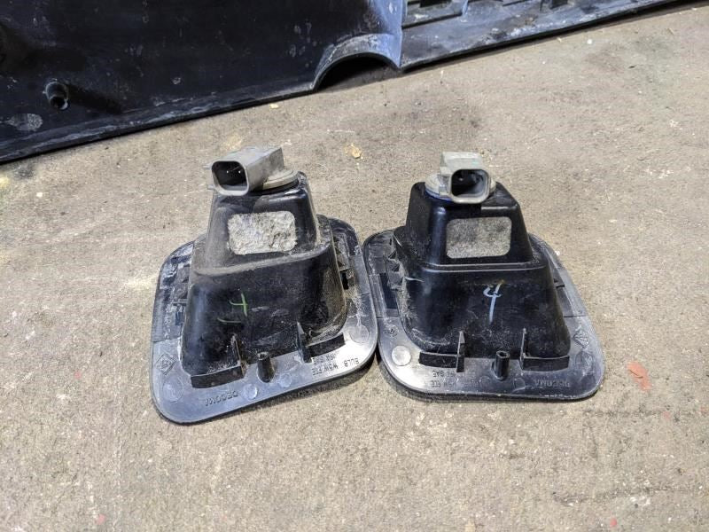 2011-24 Ram 1500 Classic Rear Bumper Step Pad w/ License Plate Lamps 55112621AA10