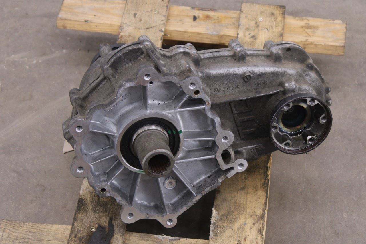 2014-2025 Dodge Durango SXT 3.6L AWD Single Speed Transfer Case 52123725AA OEM3
