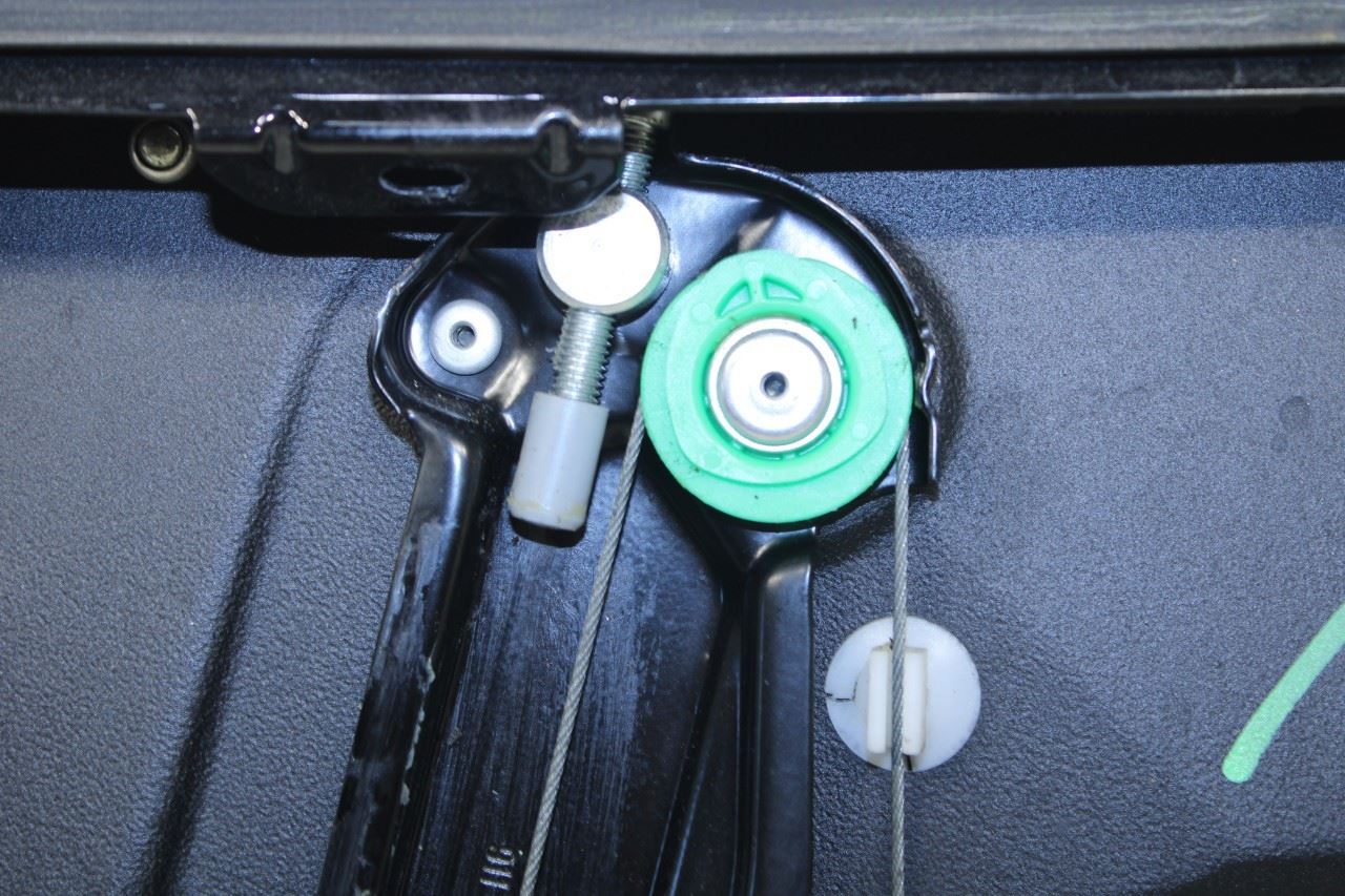 10-16 Porsche Panamera 4 Rear LH Side Door Window Regulator w/ Carrier and Seal - Alshned Auto Parts