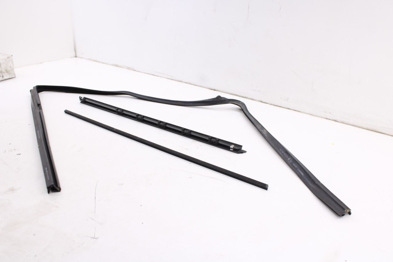 03-12 Land Rover Range Rover HSE Front RH Door Run Channel w/ Belt Weatherstrips - Alshned Auto Parts