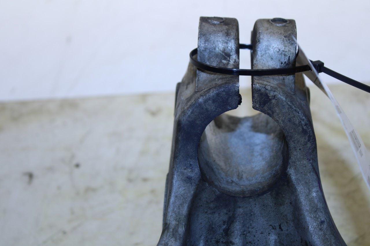 2014-18 Jeep Cherokee 75th Anniversary Front Right Spindle Knuckle Hub 4877206AE - Alshned Auto Parts