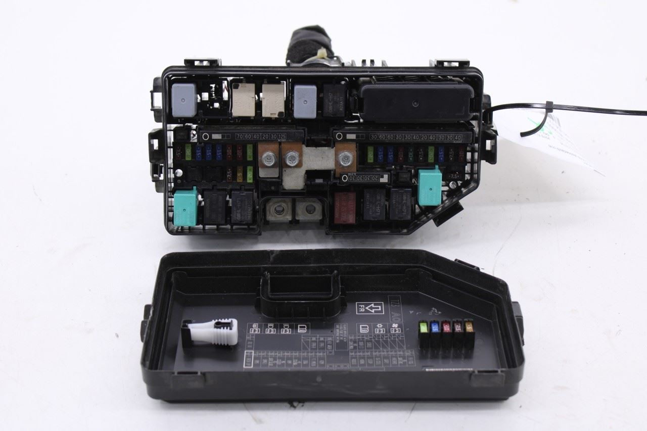 2015-17 Acura TLX Tech 3.5L Engine Fuse Relay Junction Box 32200-TZ3-A13 *ReaD*0