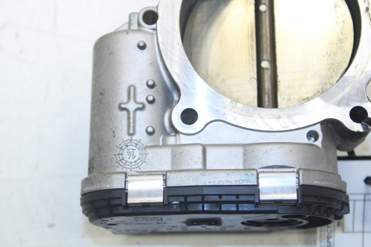 15-19 Ford F250 Lariat Crew Cab 6.2L Fuel Injection Throttle Body FR3E-9F991-AA - Alshned Auto Parts