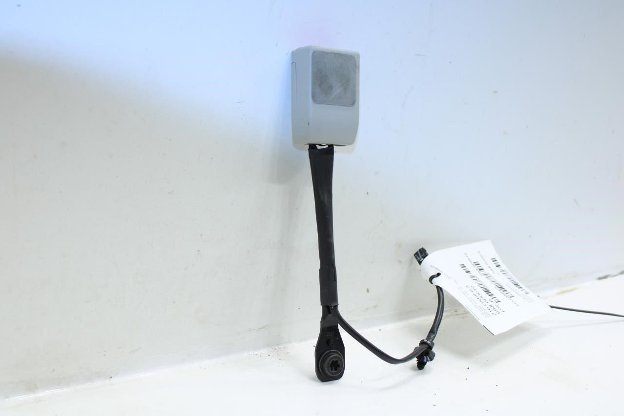 2018-24 GMC Terrain Denali Front Passenger RH Side Seat Belt Buckle 84606857 OEM - Alshned Auto Parts