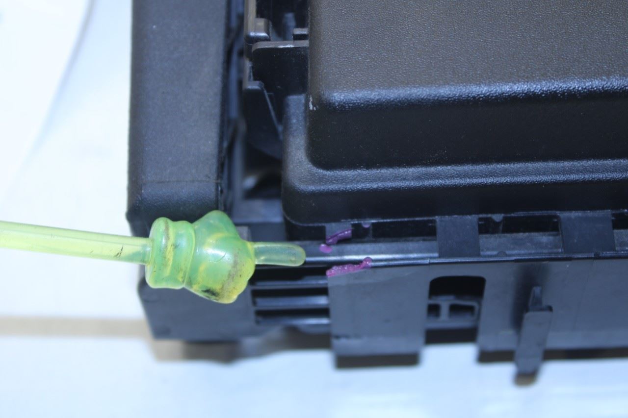 2021-22 Chevrolet Blazer 2LT 2.0L Engine Fuse Relay Junction Box w/ Cable *ReaD* - Alshned Auto Parts