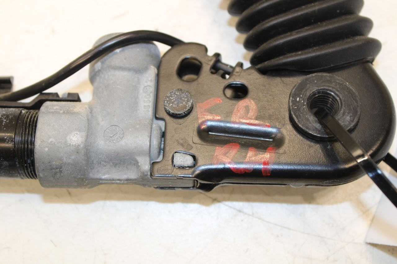 2010-2012 BMW 750Li xDrive 4.4L AWD Front Passenger Right Side Seat Belt Buckle - Alshned Auto Parts