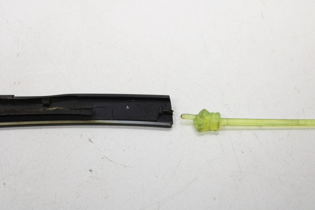 14-18 BMW X5 xDrive35i Front LH and RH Windshield Drip Molding 51317387917 *ReaD - Alshned Auto Parts