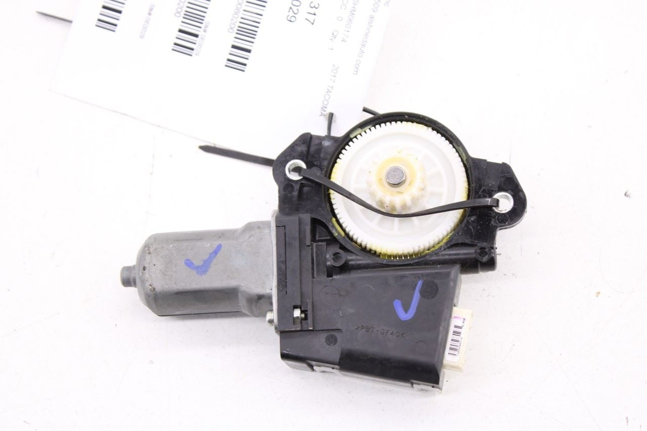 2015-2023 Toyota Tacoma Limited Roof Power Sliding Sunroof Motor 63260-04010 OEM - Alshned Auto Parts
