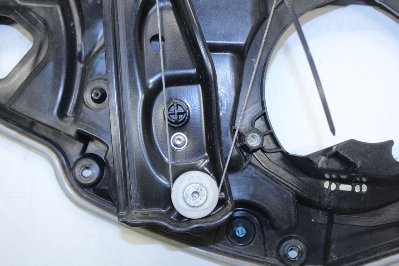 2017-19 Alfa Romeo Giulia Ti RR RH Door Window Regulator w/ Carrier 00505514910 - Alshned Auto Parts