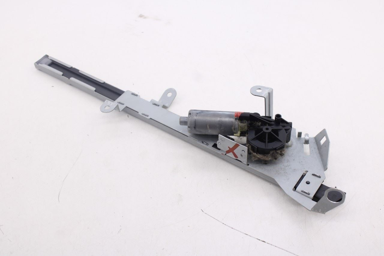 06-09 Mercedes-Benz CLK 350 Front LH Side Seat Belt Feeder Adjuster Guide *ReaD*4
