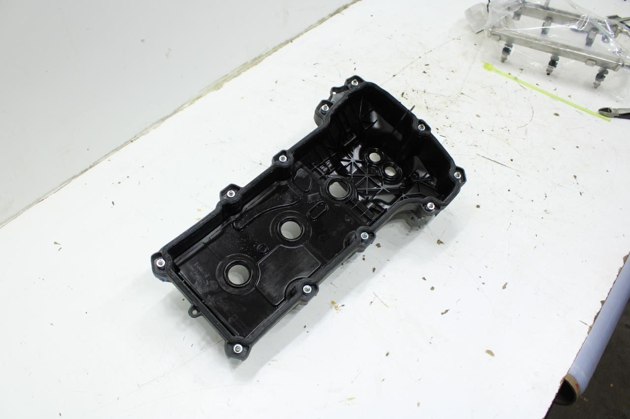 2020-2024 Ford Explorer Police 3.3L Right Side Engine Cylinder Head Valve Cover - Alshned Auto Parts