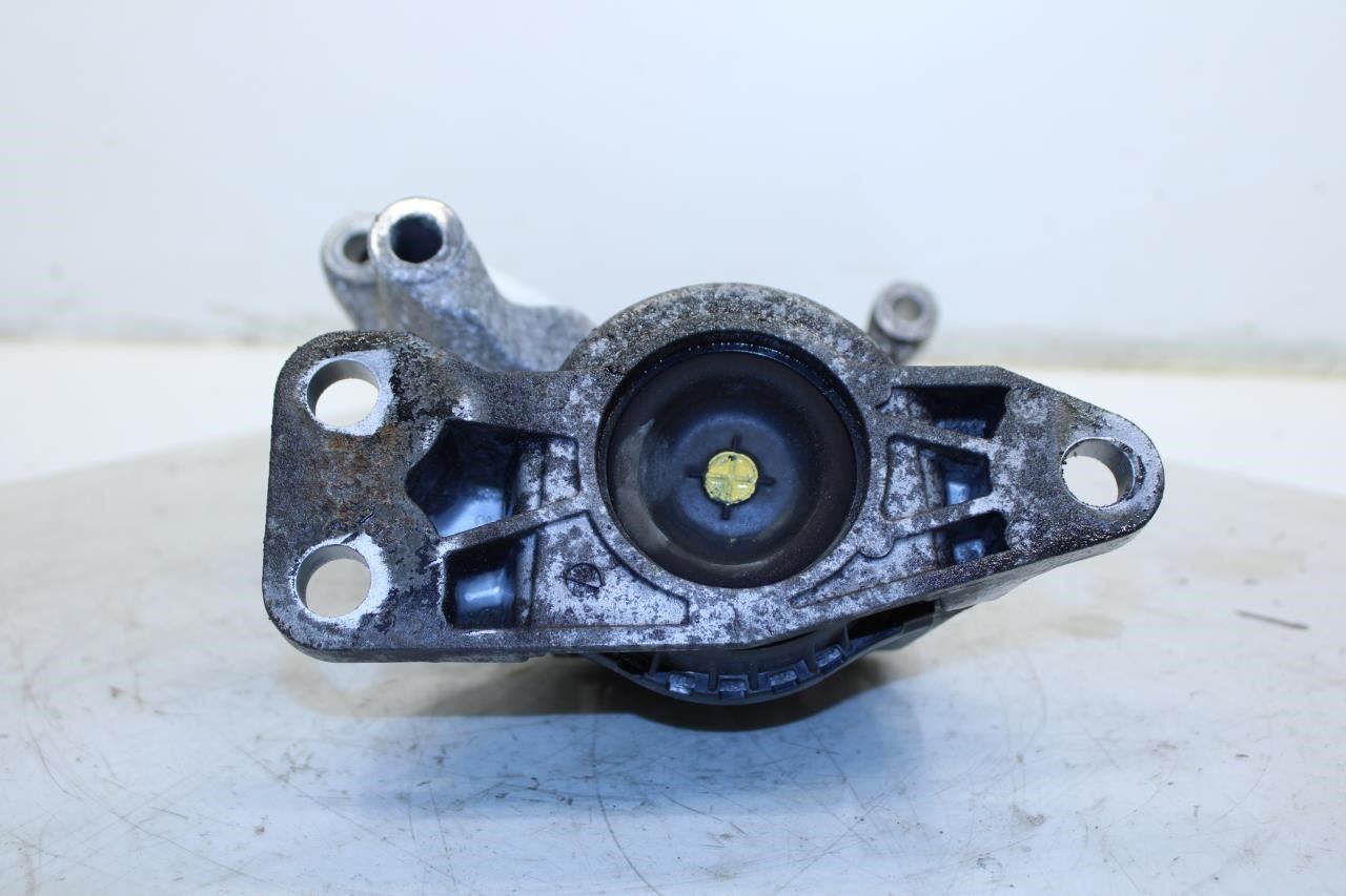 14-19 Nissan Sentra SV 1.8L FWD Right Engine Mount Insulator Bracket 11210-5UD0A - Alshned Auto Parts