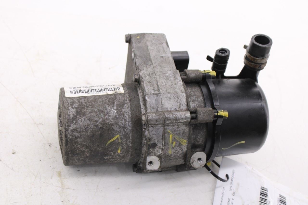 2014-2015 Jeep Grand Cherokee Limited 3.6L 4x4 Power Steering Pump 05154663AB10