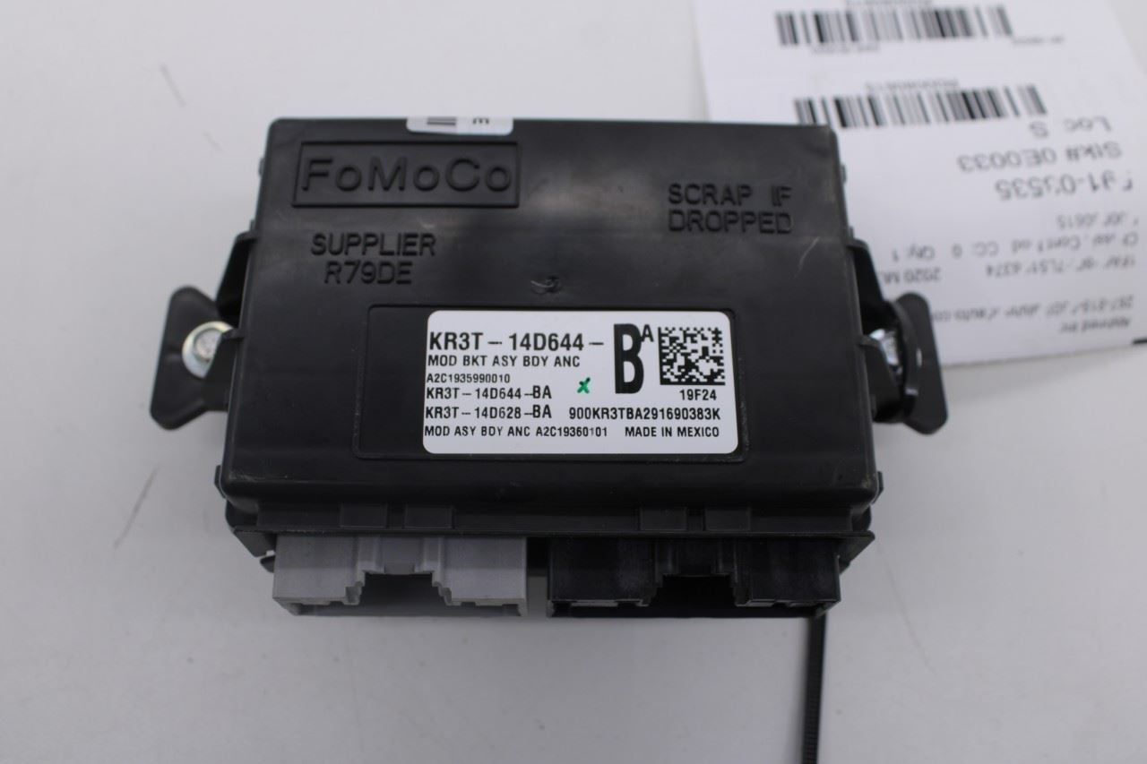 2019-2025 Ford Mustang GT Electronic Lights Lamps Computer Control Module OEM5