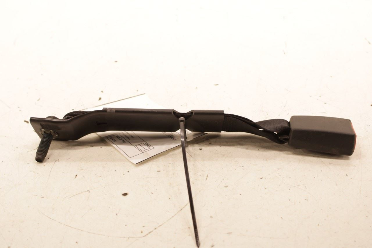 13-18 Ram 2500 Tradesman Crew Cab Rear Driver Left Side 2nd Row Seat Belt Buckle - Alshned Auto Parts