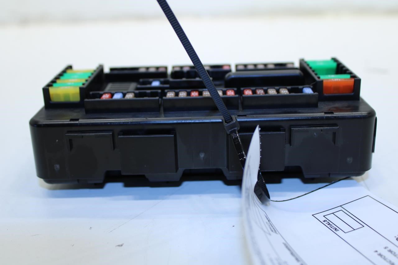 15-16 BMW 435i Gran Coupe Front Cabin Fuse Relay Box Junction Block 61149224866 - Alshned Auto Parts