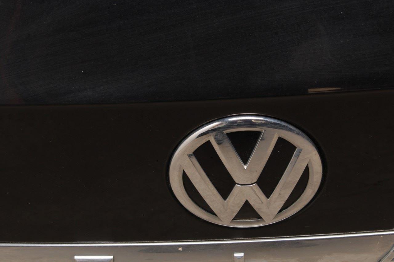 2018-2020 Volkswagen Atlas S Liftgate Tailgate Back Door Shell Panel with Glass - Alshned Auto Parts