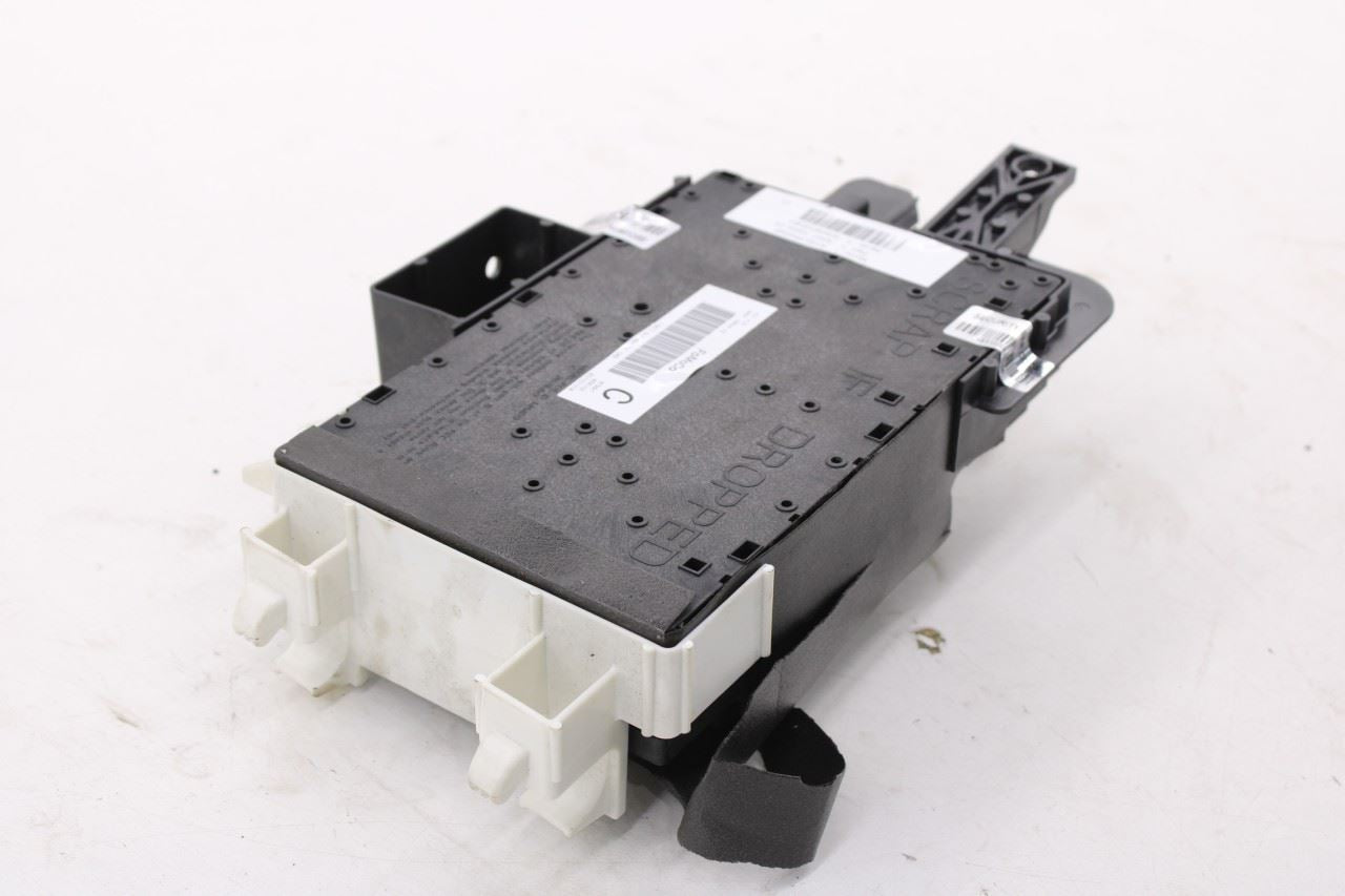 2010-2014 Ford Mustang Conv V6 Fuse Box Body Computer Control Module BCM BCU14