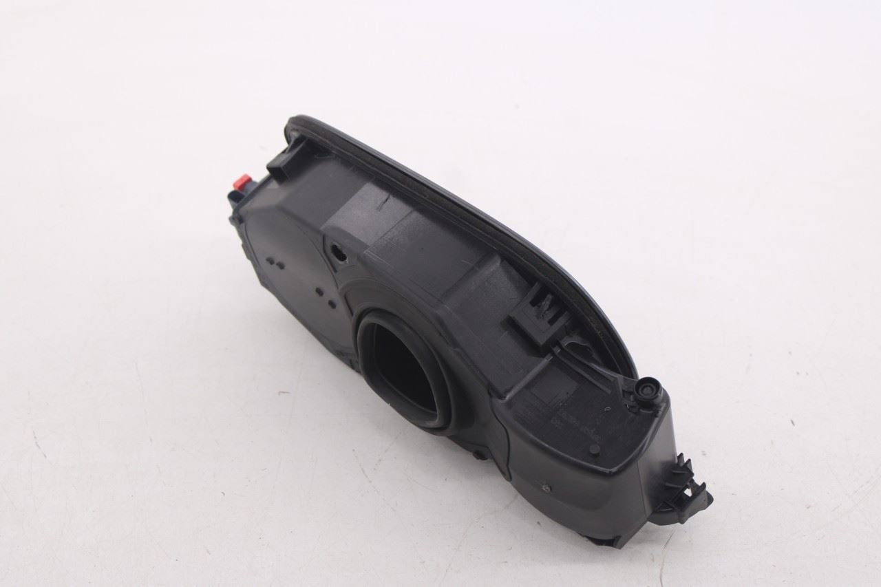 2015-2021 Mercedes-Benz C 300 4Matic 2L Fuel Tank Filler Housing Door Lid Cover4