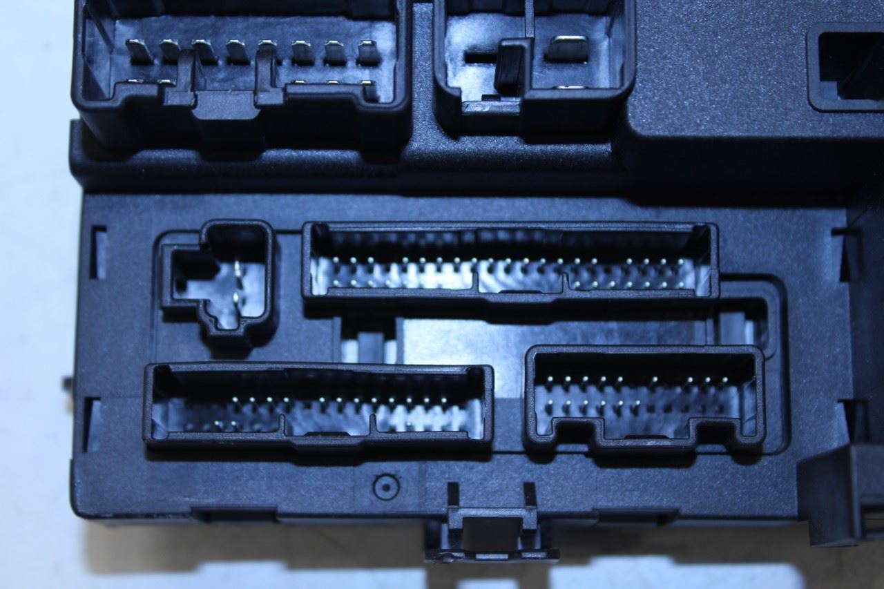 18-23 Mitsubishi Eclipse Cross Cabin Instrument Panel Fuse Relay Junction Block - Alshned Auto Parts