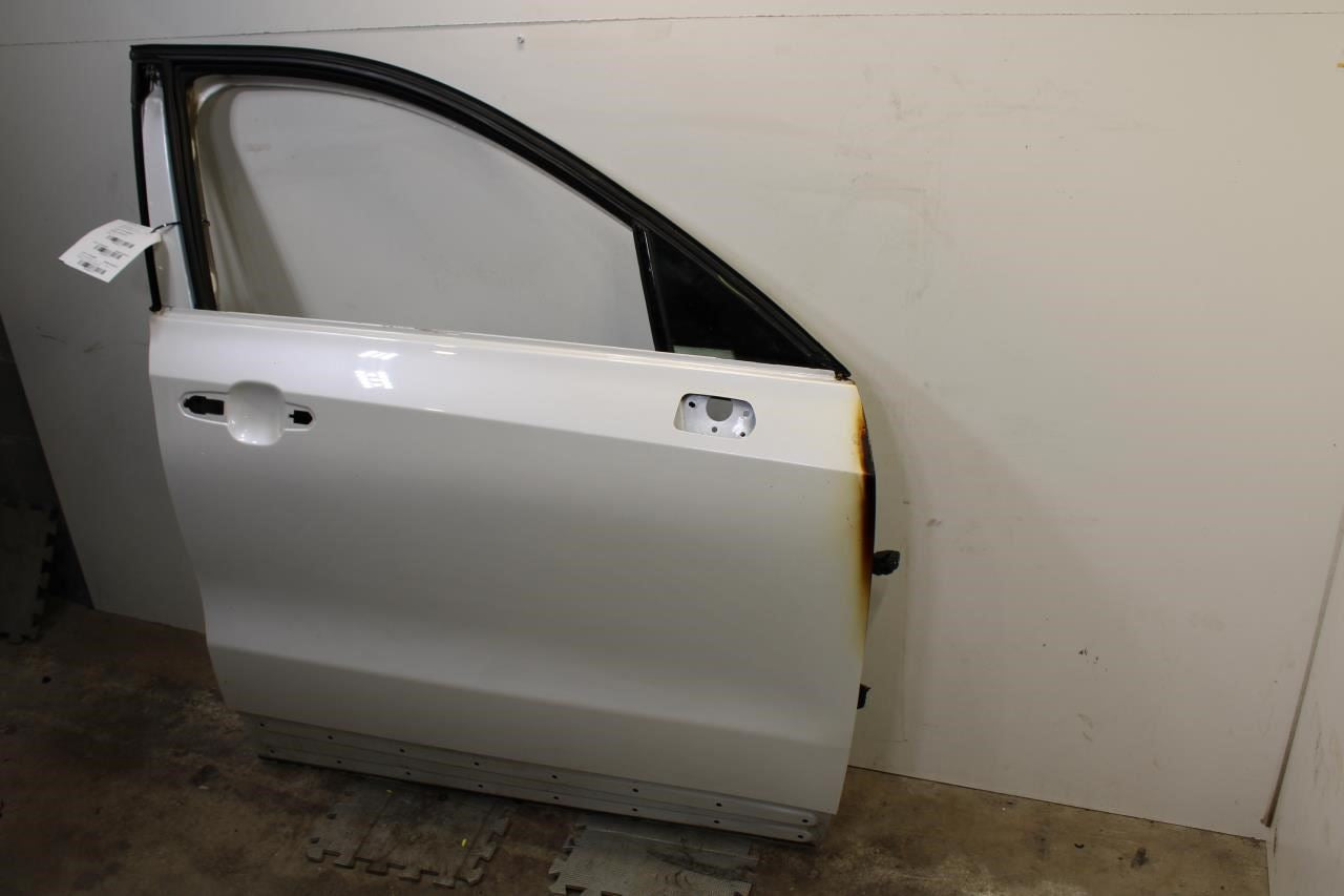 2019-2025 Cadillac XT4 Premium Front Right Door Shell Panel 84551804 OEM *ReaD* - Alshned Auto Parts
