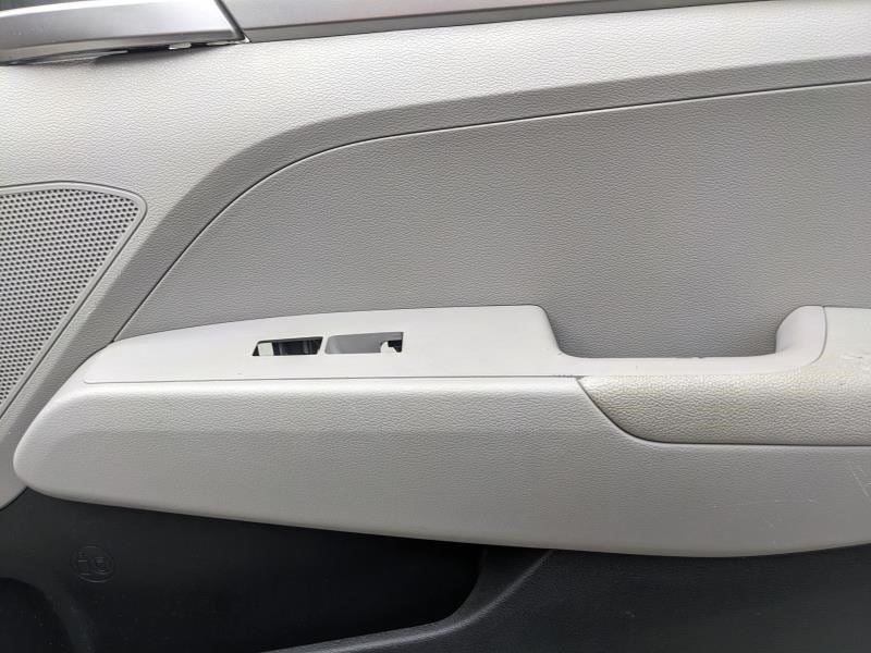 2017-18 Hyundai Elantra Front Right Door Trim Panel Gray 82306-F3010 OEM *ReaD* - Alshned Auto Parts