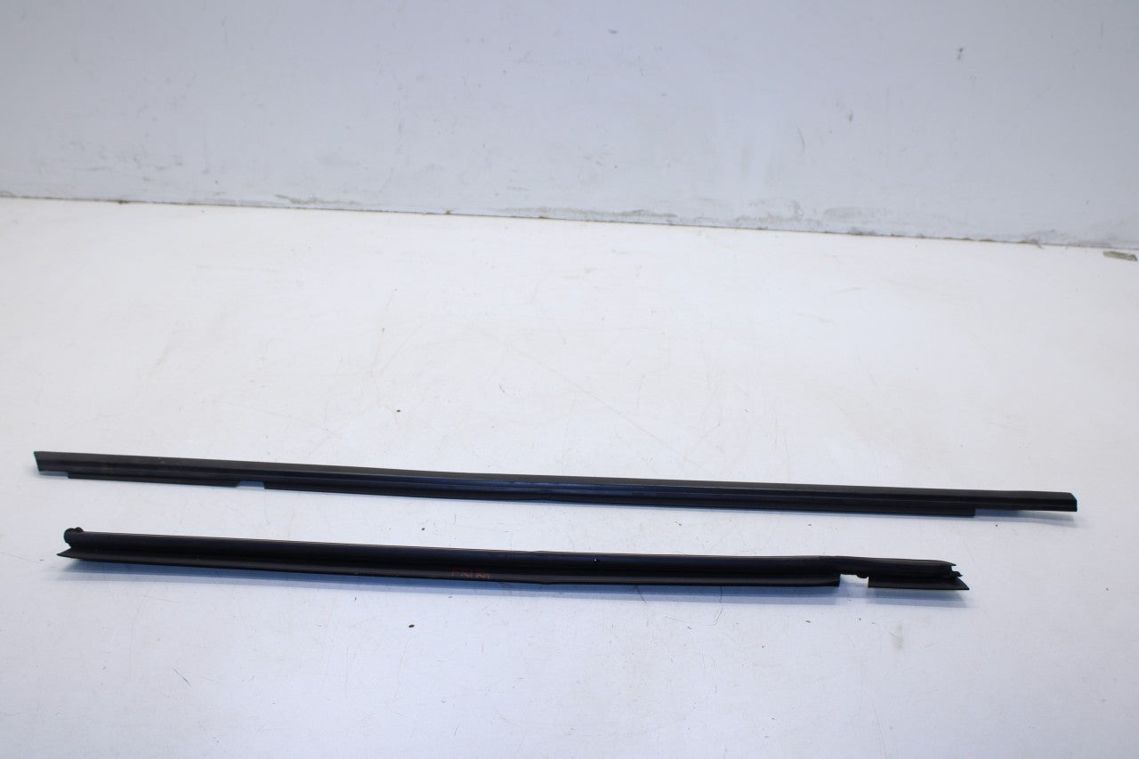 2019-25 Chevrolet Blazer Front Right Door Belt Outer Molding Inner Weatherstrip - Alshned Auto Parts