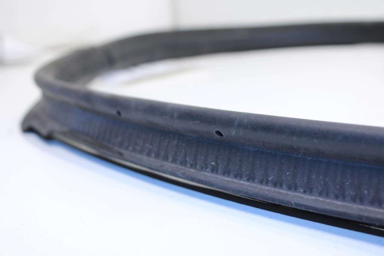 2007-2013 Mercedes-Benz S550 Rear Trunk Deck Lid Weatherstrip 221-750-04-98 OEM - Alshned Auto Parts