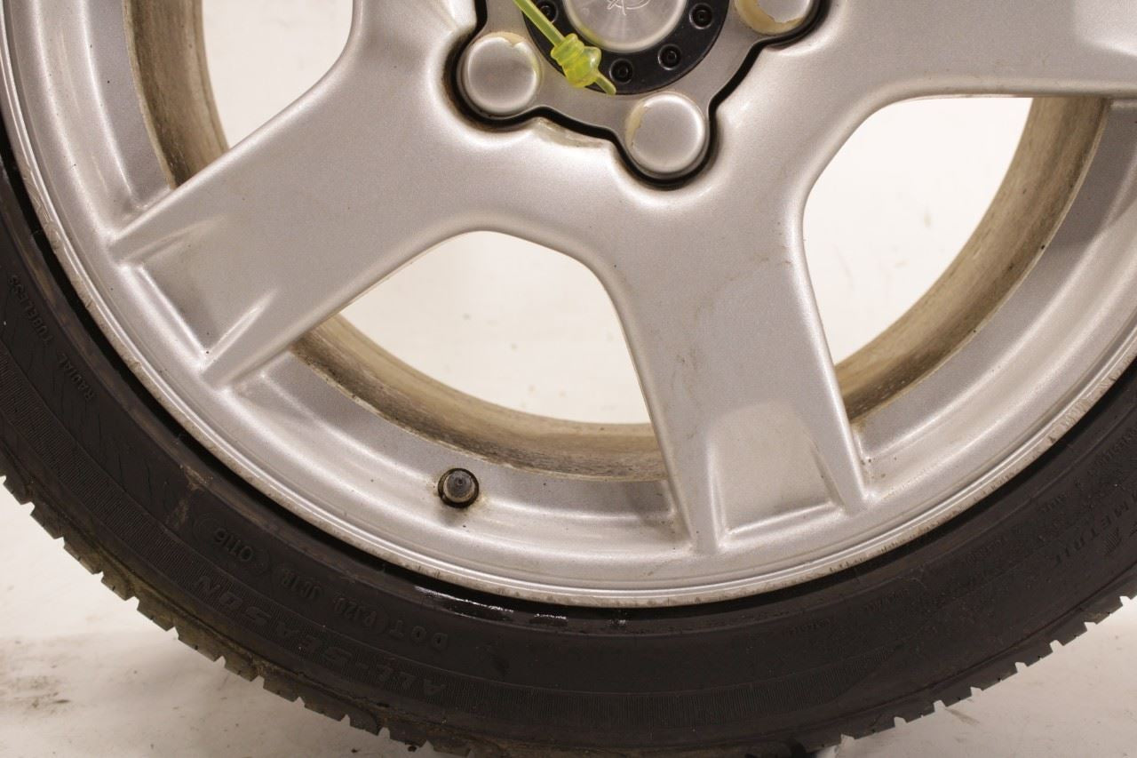 1997-1999 Chevrolet Corvette Wheel Front 2xR17x8.5 Rear 2xR18x9.5 9592414 OEM - Alshned Auto Parts