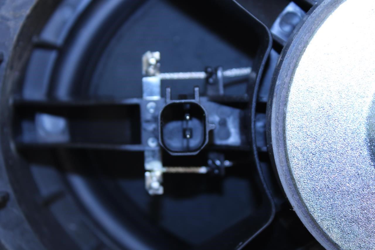 2018-2024 Chevrolet Equinox LT Front Left and Right Door Audio Speakers 84156556 - Alshned Auto Parts