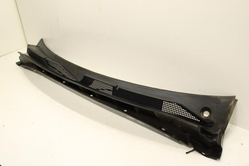 2019-2023 Chevrolet Silverado 1500 Windshield Cowl Grille Panel 84481175 OEM - Alshned Auto Parts