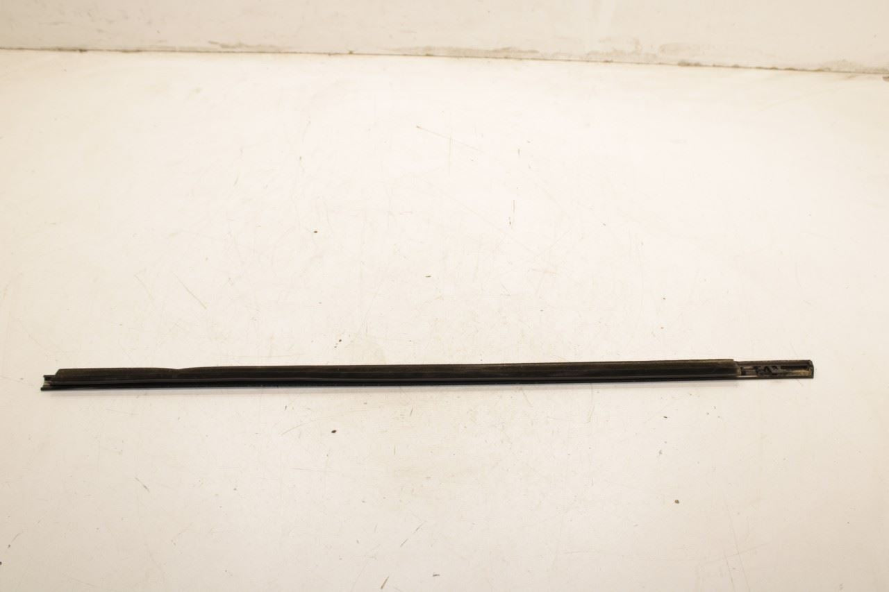 2014-20 Infiniti QX60 Front Right Door Run Channel w/ Belt Molding Weatherstrip - Alshned Auto Parts