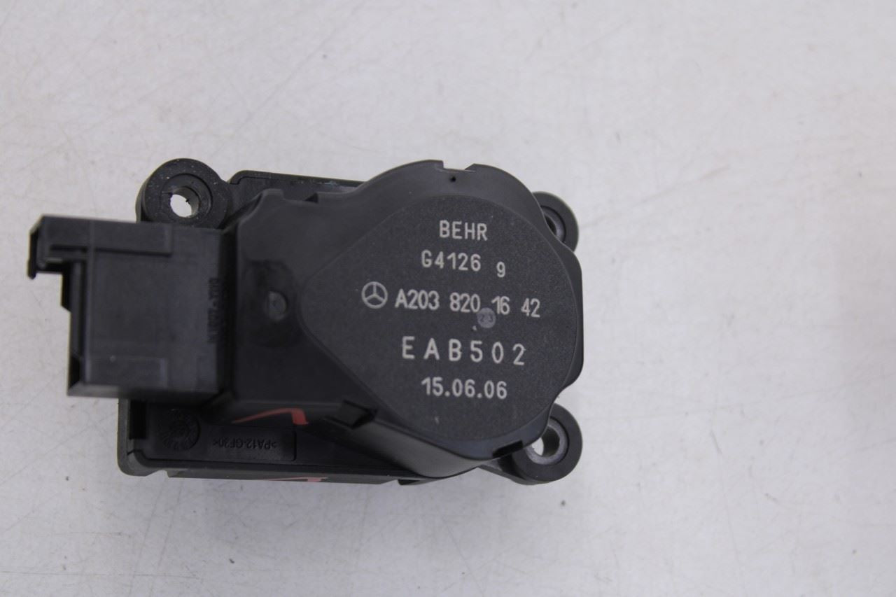 2006-2009 Mercedes-Benz CLK 350 HVAC Blend Door Actuator Motor Set 20382016426