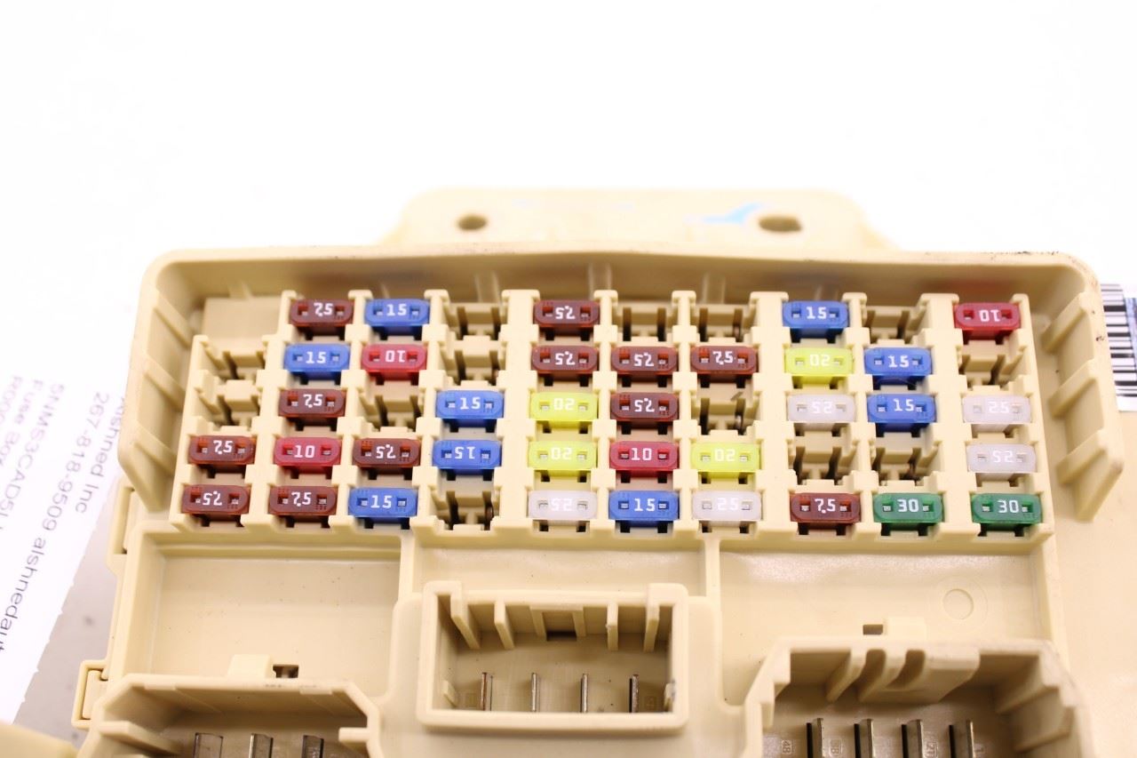 19-20 Hyundai Santa Fe SEL 2.4L Cabin Instrument Panel Fuse Relay Junction Block - Alshned Auto Parts