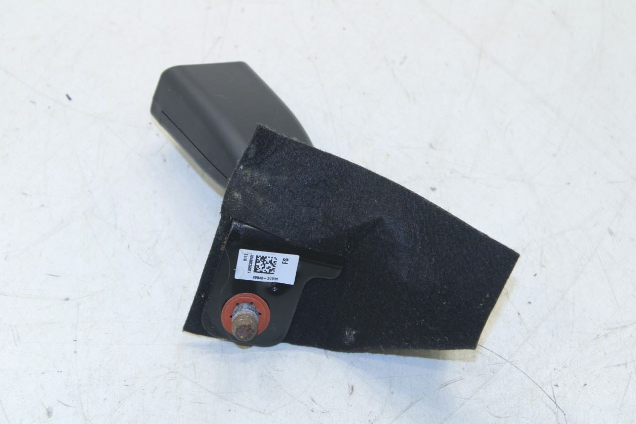 11-17 Hyundai Veloster FWD Rear Right and Left Side 2nd Row Seat Belt Buckle Set - Alshned Auto Parts