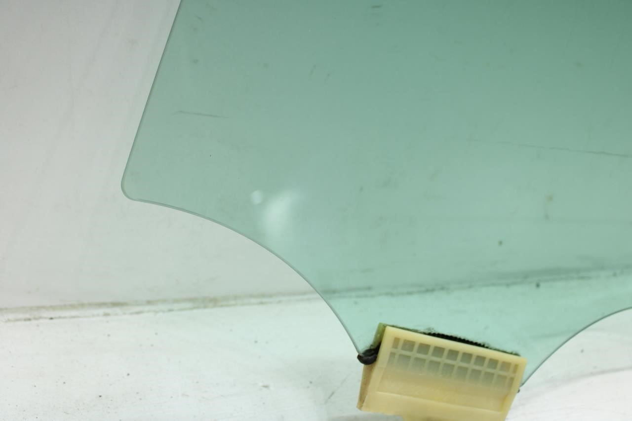 2019-2023 Hyundai Santa Fe Front Right Side Door Window Glass 82421-S2000 OEM - Alshned Auto Parts