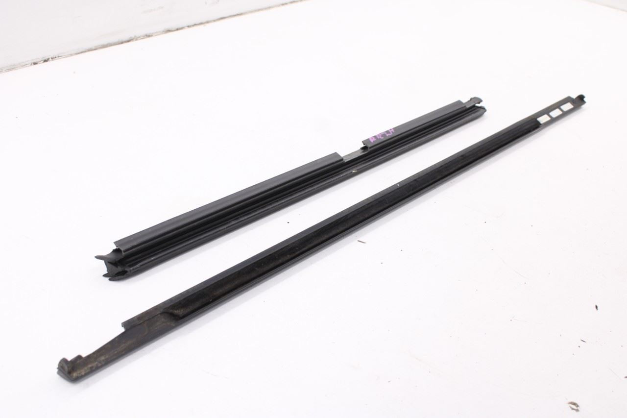 11-18 Porsche Cayenne S Rear Left Door Outer and Inner Belt Molding Weatherstrip7