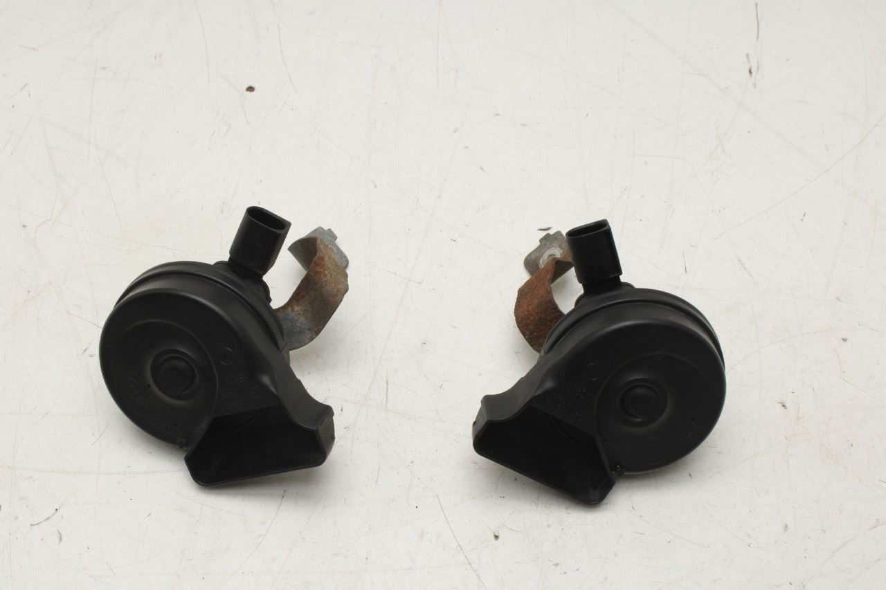2010-2016 Mercedes-Benz E350 Sport 4MATIC High and Low Note Horn w/ Bracket - Alshned Auto Parts