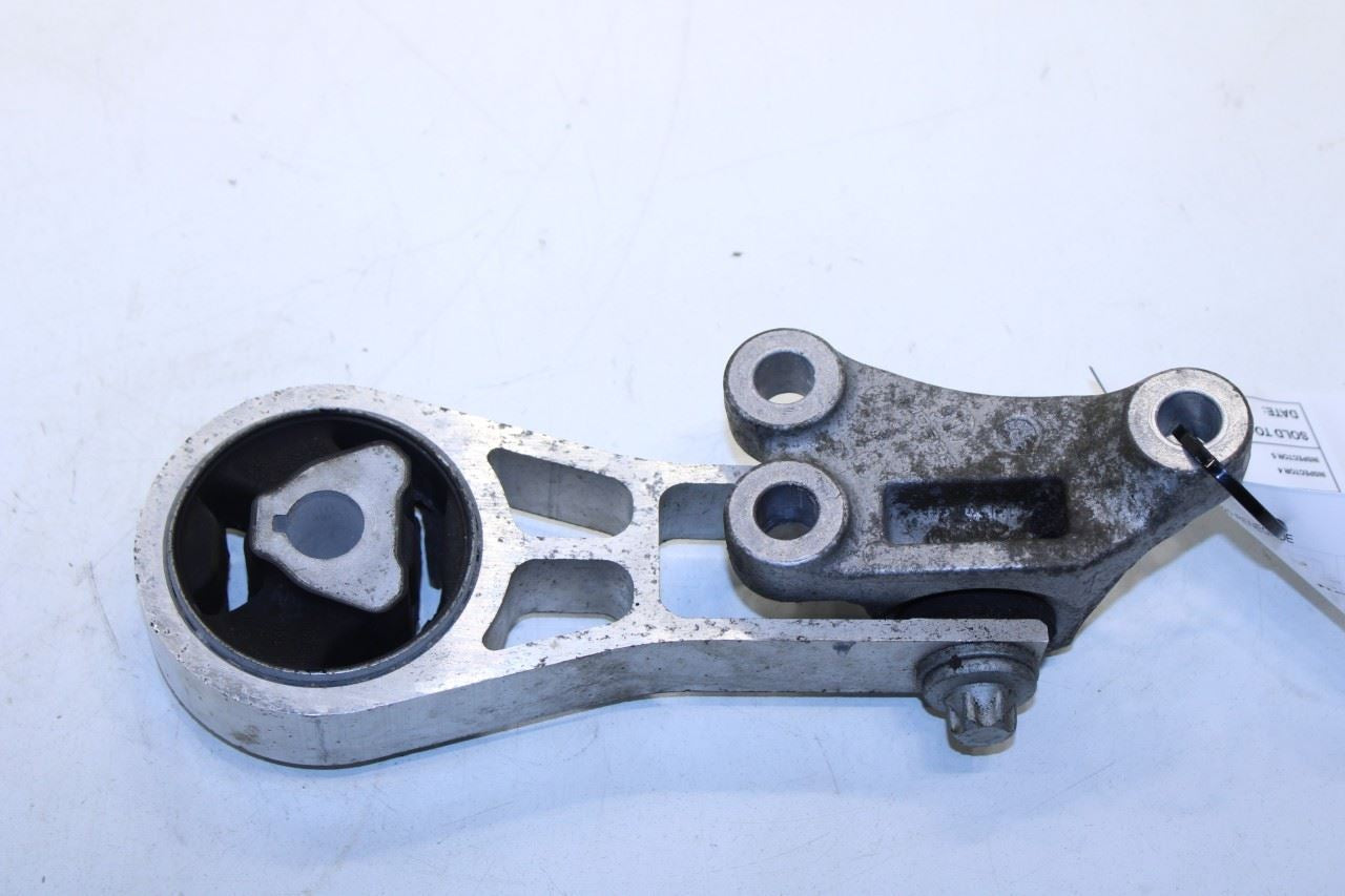 2017-2021 Jeep Renegade 2.4L FWD Engine Torque Strut Mount Bracket 68439294AA - Alshned Auto Parts