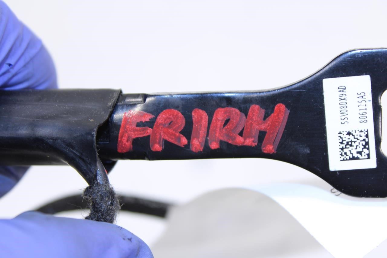 18-23 Jeep Compass Latitude Front RH or LH Side Seat Belt Buckle 5SV08DX9AD OEM - Alshned Auto Parts