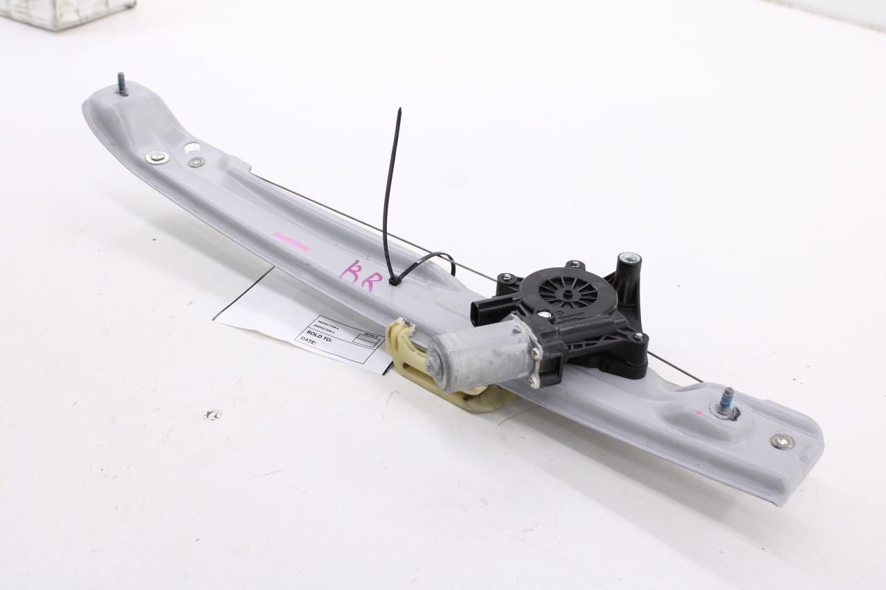 2018-2024 Chevrolet Equinox LT Rear Right Side Door Window Regulator w/ Motor4