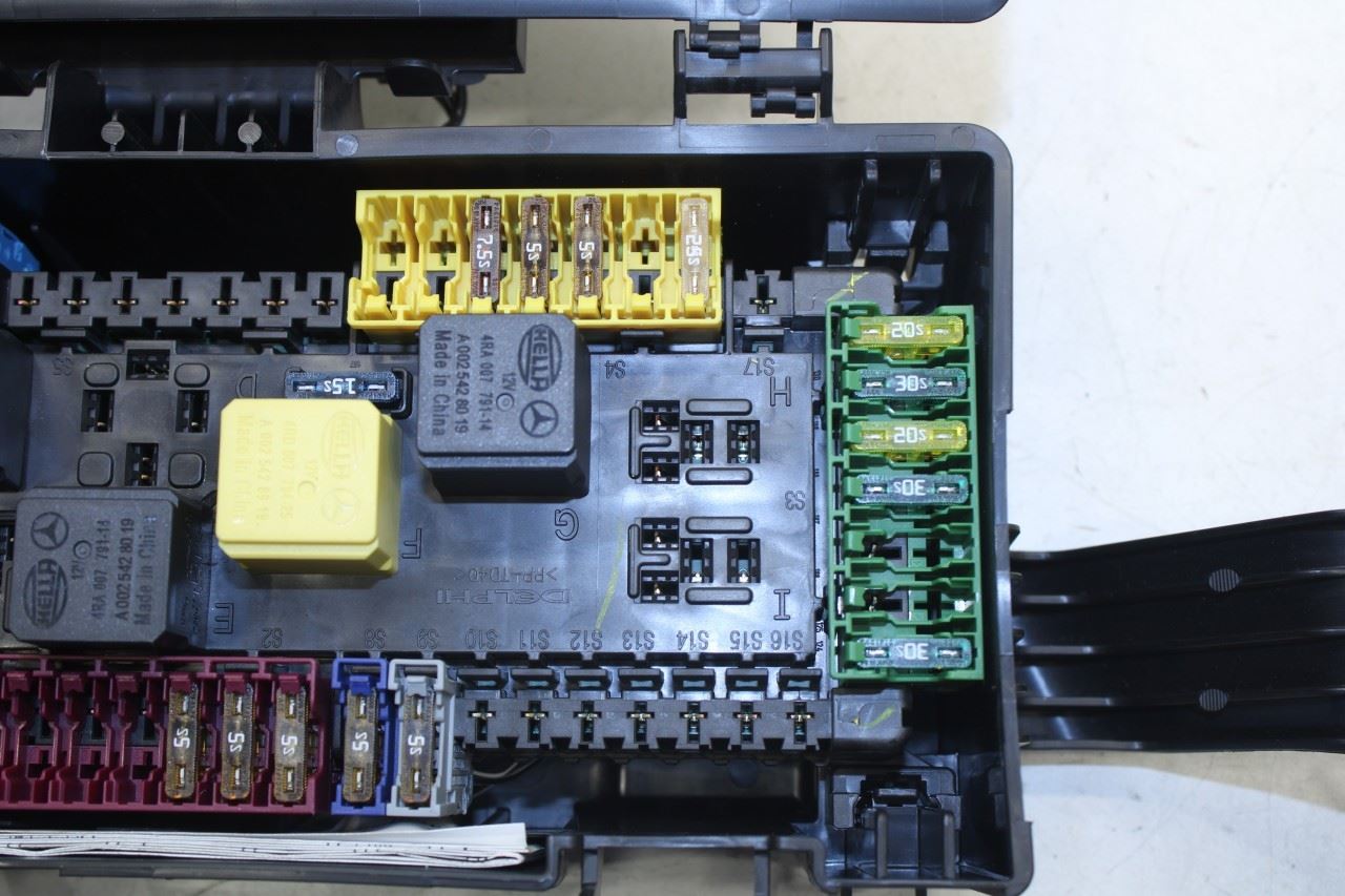 2012-15 Mercedes-Benz ML350 3.5L Engine Fuse Relay Junction Block 166-546-01-43 - Alshned Auto Parts