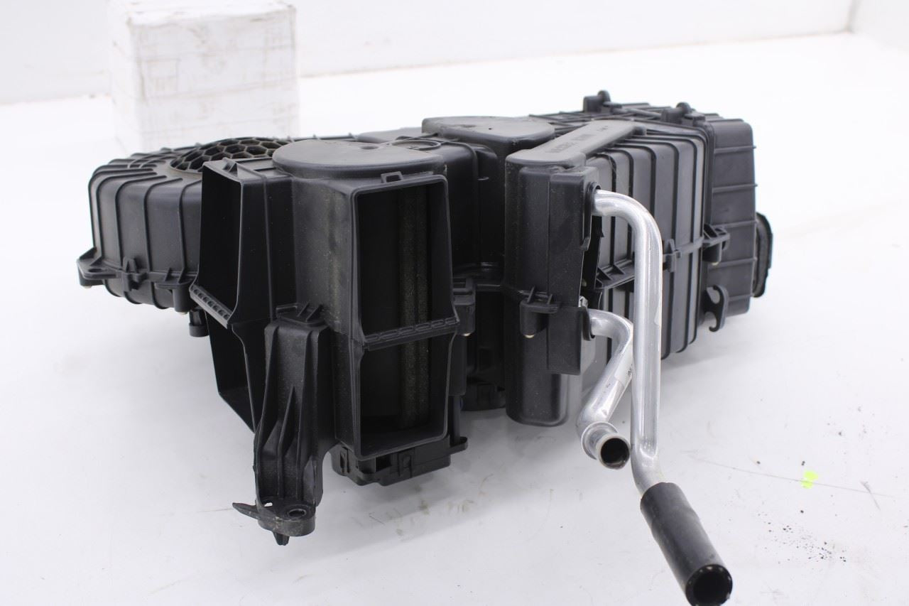 15-20 Dodge Grand Caravan GT 3.6L Rear Heater AC Upper Housing Blower Motor Assy15