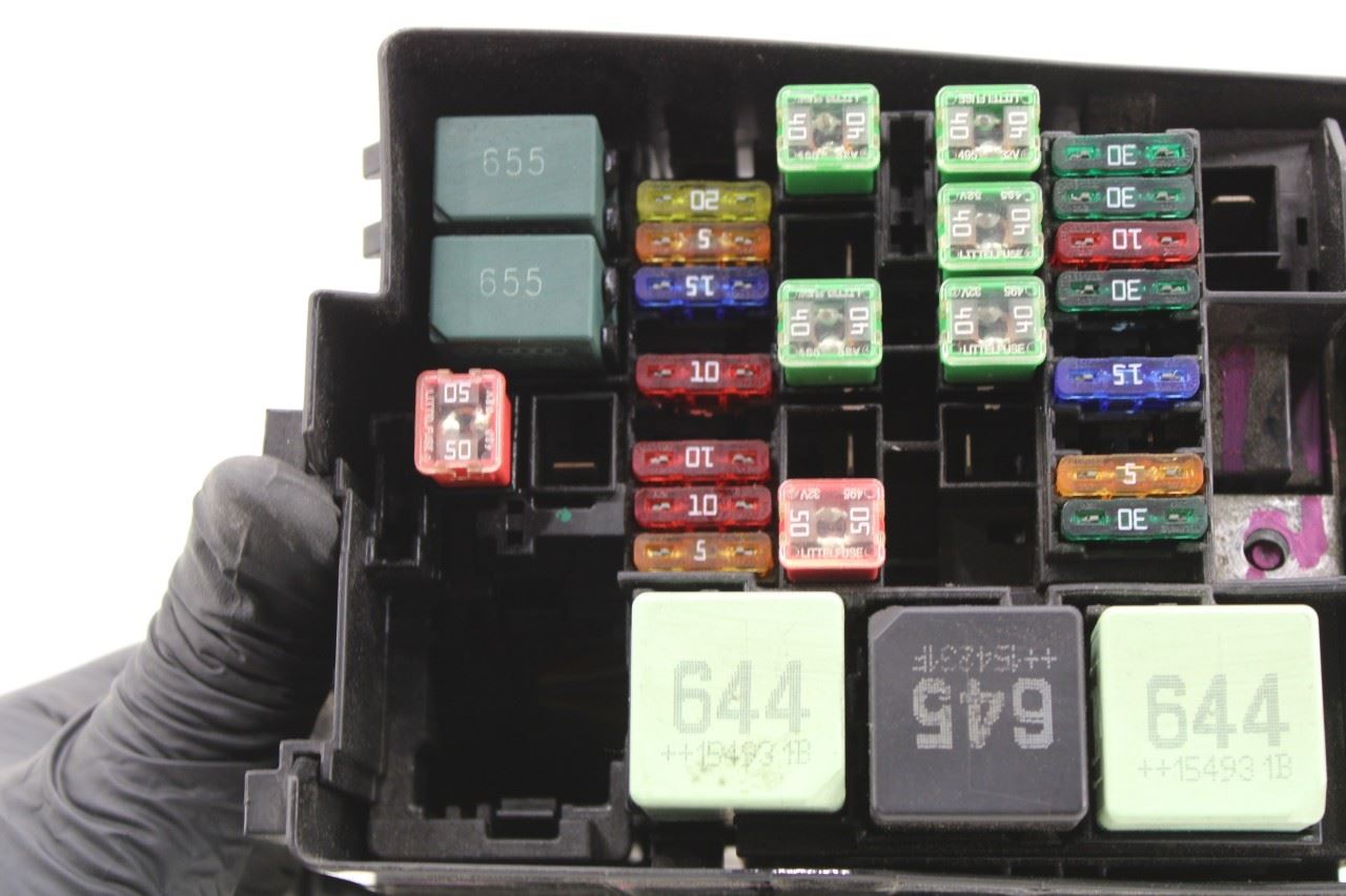 2014-2022 Volkswagen Passat SE 1.8L Engine Fuse Relay Box FWD 5C0-937-125-C OEM - Alshned Auto Parts
