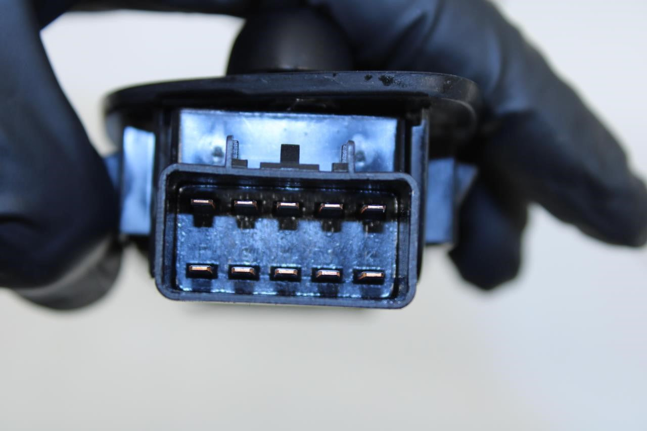 2017-2023 GMC Acadia SLT-1 Front Left Seat Adjuster Switch w/ Trim 84445926 OEM - Alshned Auto Parts