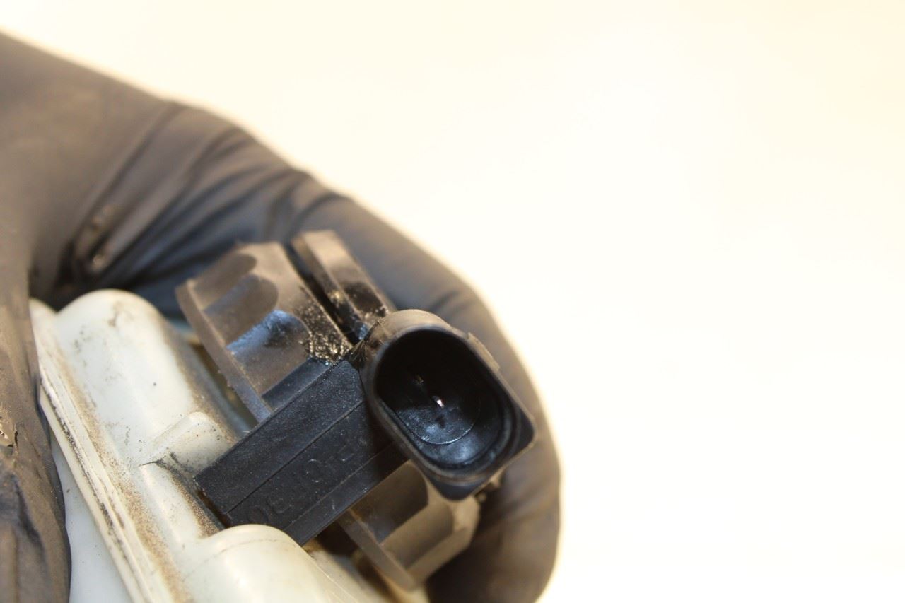 2014-2019 Volkswagen Passat SE Brake Booster w/ Master Cylinder w/ Reservoir - Alshned Auto Parts